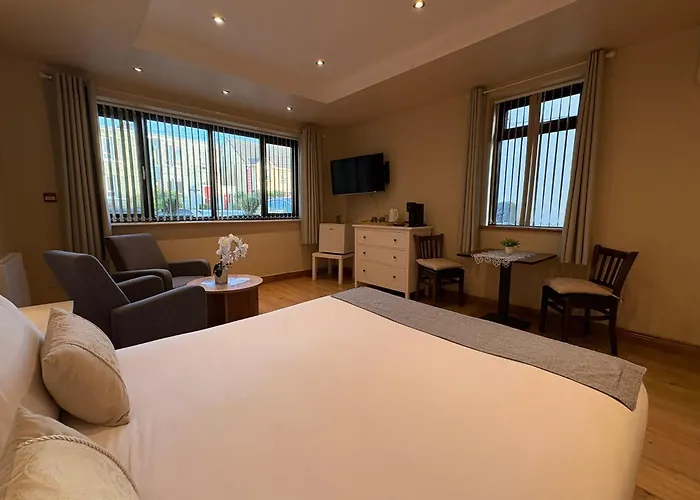 Feeney's Audubon Bed & Breakfast